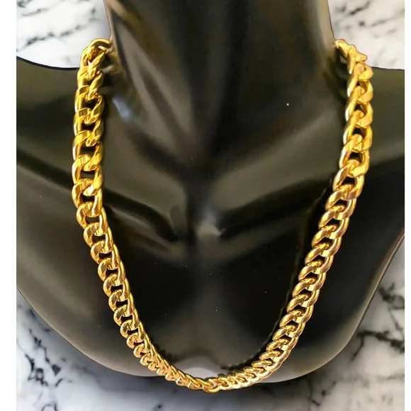 ***SOLD*** Italy 14k Gold 8mm Curb Link 16” Chain Necklace GORGEOUS! - Picture 4 of 12